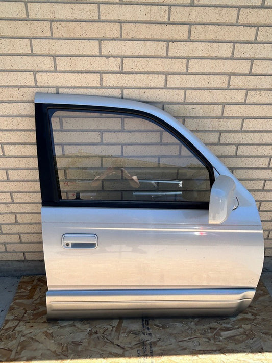 1996-1998 Toyota 4Runner Limited Front Right Passenger Door Complete 6700135330