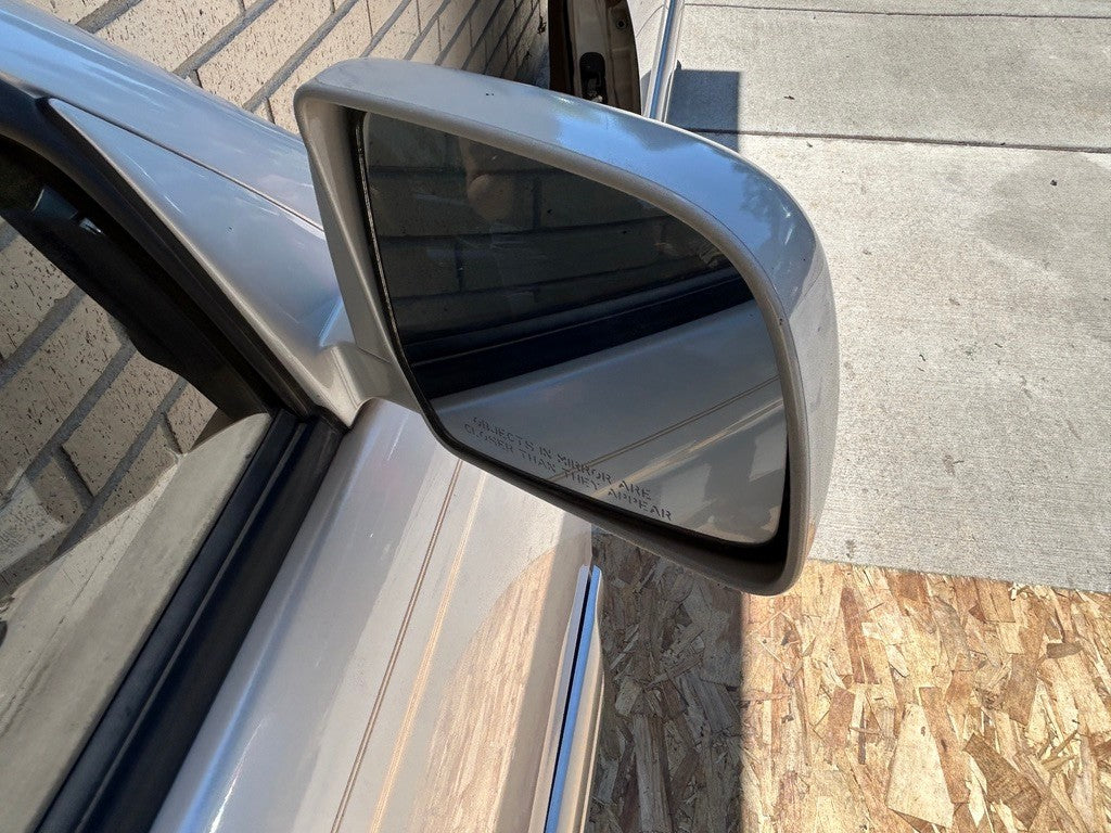 1996-1998 Toyota 4Runner Limited Front Right Passenger Door Complete 6700135330