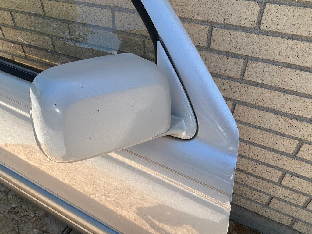 1996-1998 Toyota 4Runner Limited Front Right Passenger Door Complete 6700135330