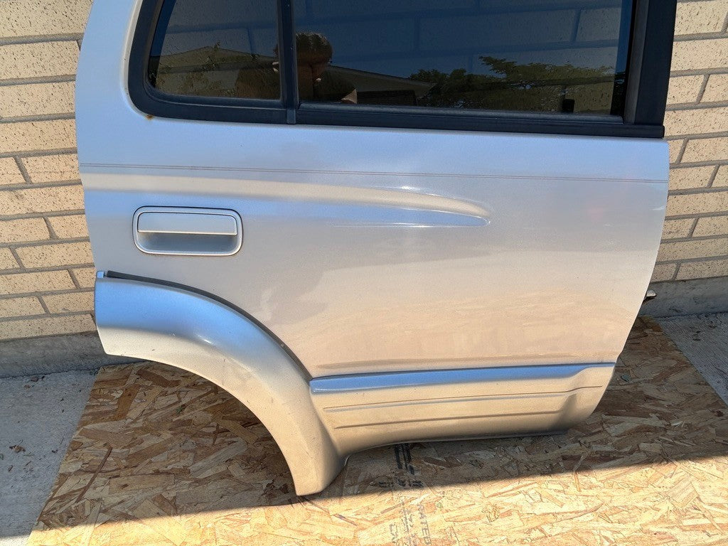 1996-1998 Toyota 4Runner Limited Rear Right Passenger Door Complete 6700335100