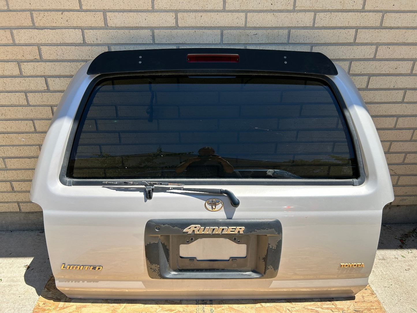 1996-2002 Toyota 4Runner Liftgate Tailgate Complete With Wire Harness OEM