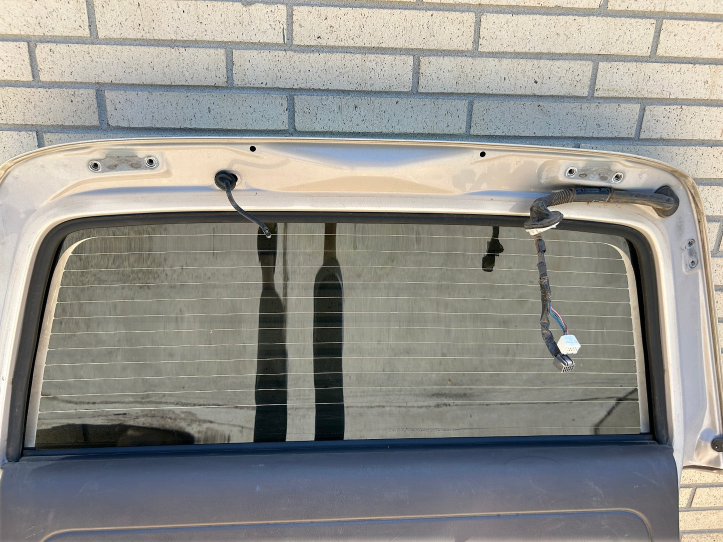 1996-2002 Toyota 4Runner Liftgate Tailgate Complete With Wire Harness OEM