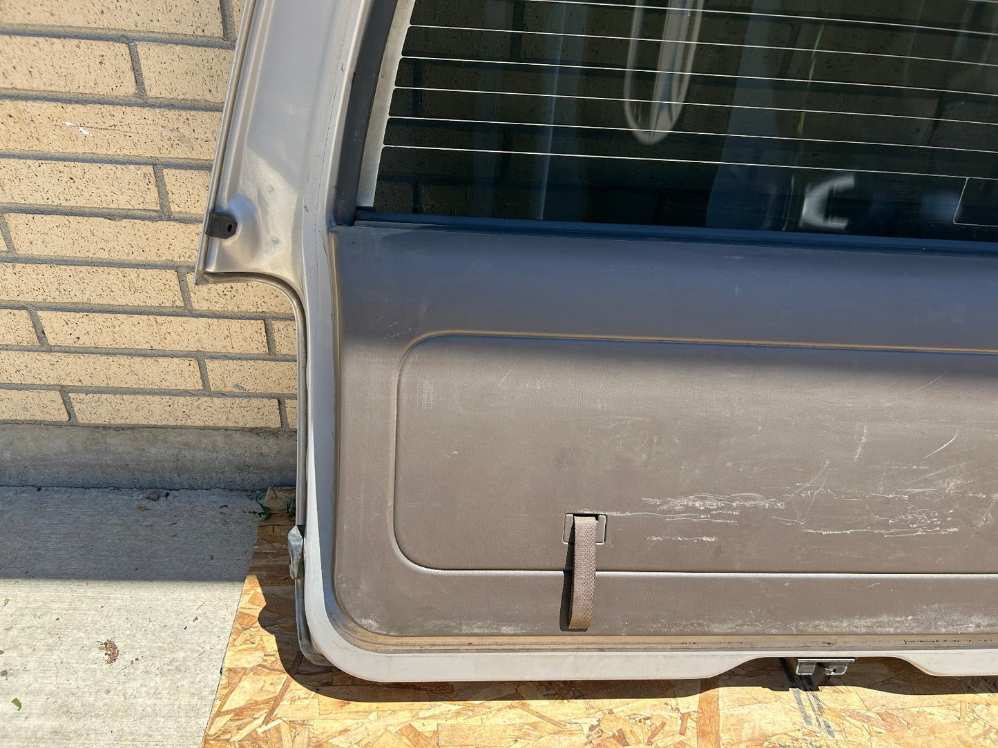 1996-2002 Toyota 4Runner Liftgate Tailgate Complete With Wire Harness OEM