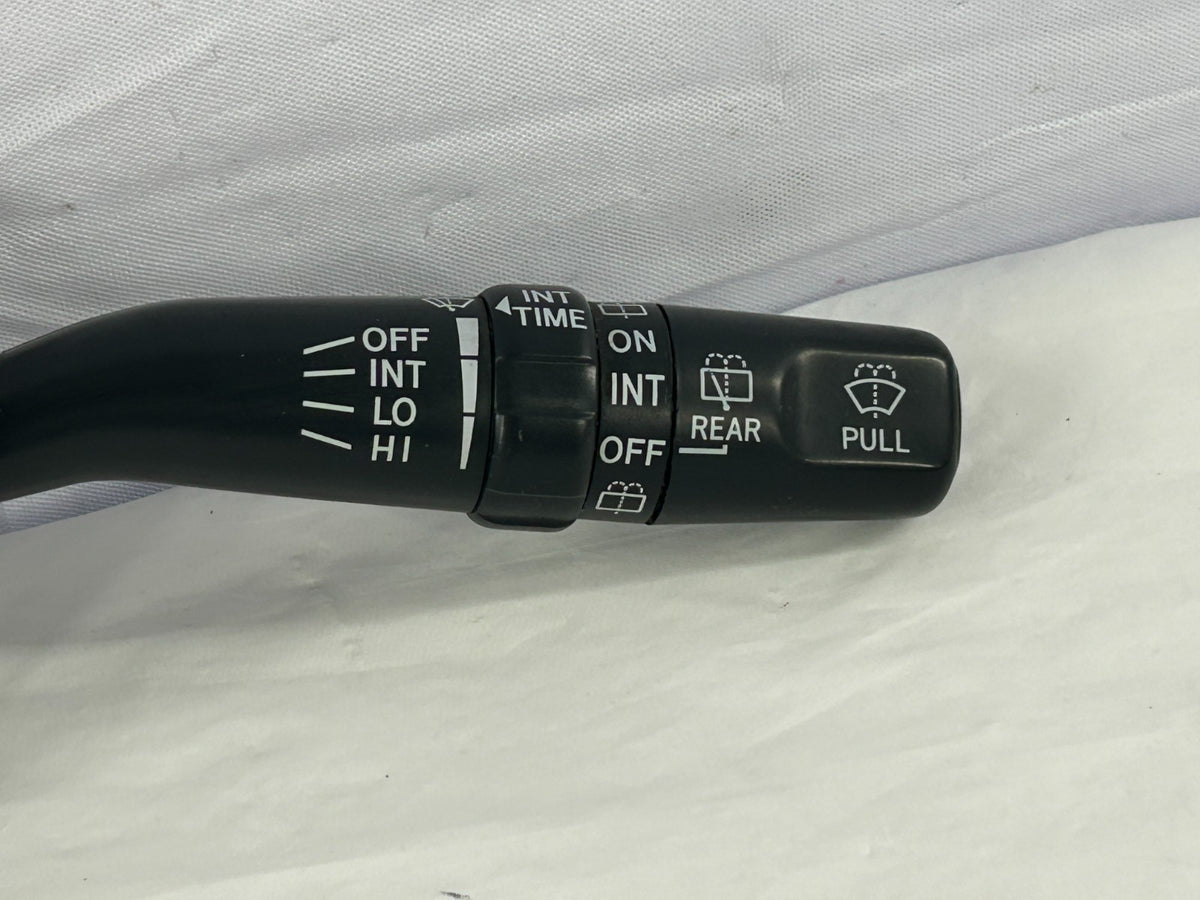 1996-2000 Toyota 4Runner Windshield Wiper Switch Assembly OEM 84652-35520