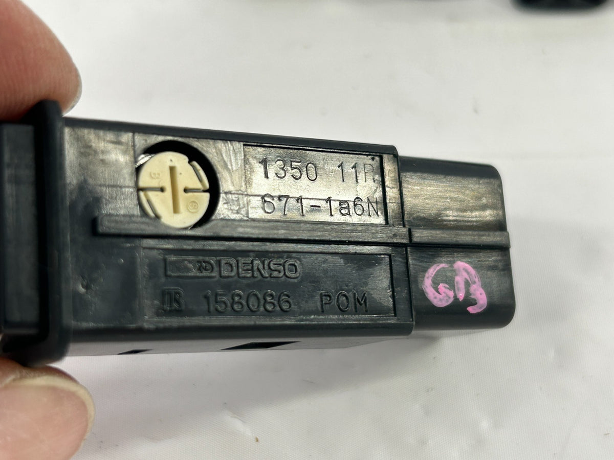 95-98 Toyota 4Runner AC Heater Climate Control Faceplate & Knobs OEM 55519-35050