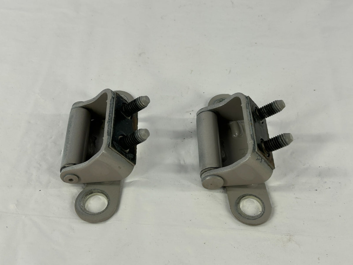 96-02 Toyota 4Runner Rear LH RH Liftgate Hatch Door Hinge Set OEM 68810-35010