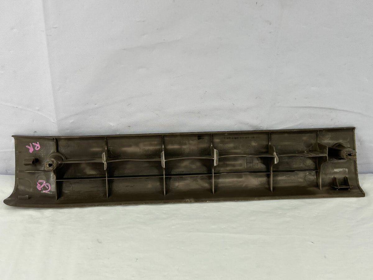 1996-2002 Toyota 4Runner Rear Right Door Sill Scuff Plate Trim OEM 67917-35010