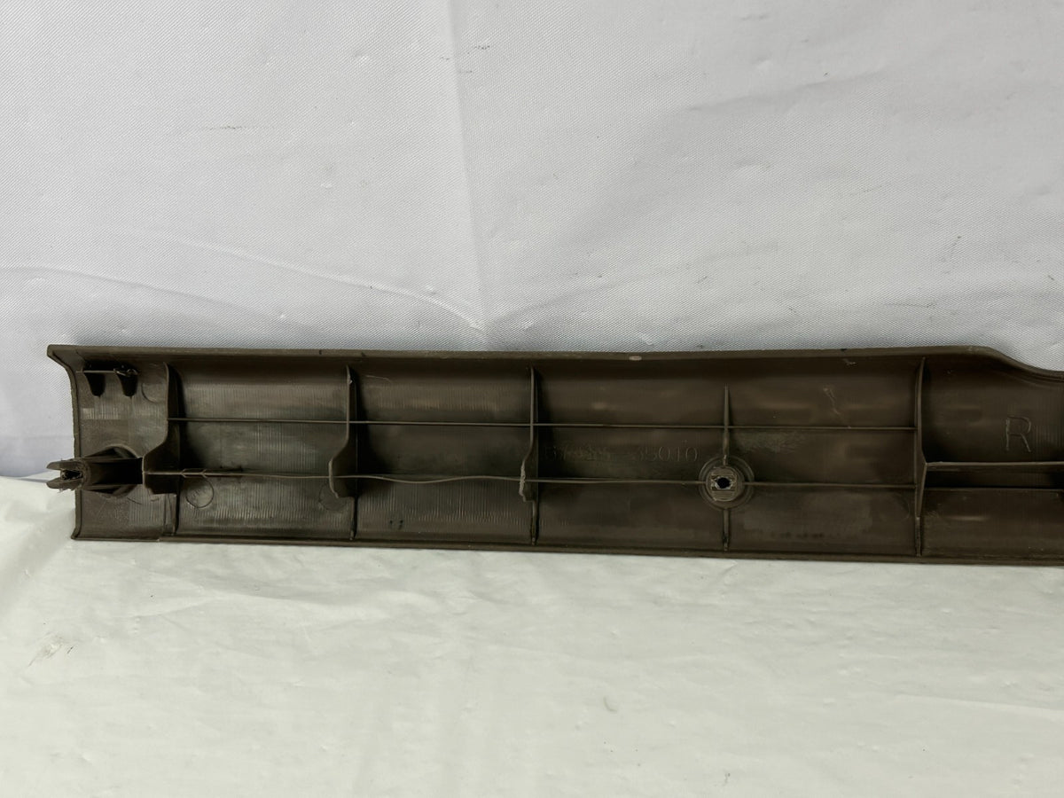 1996-2002 Toyota 4Runner Front Right Door Sill Scuff Plate Trim OEM 67913-35010