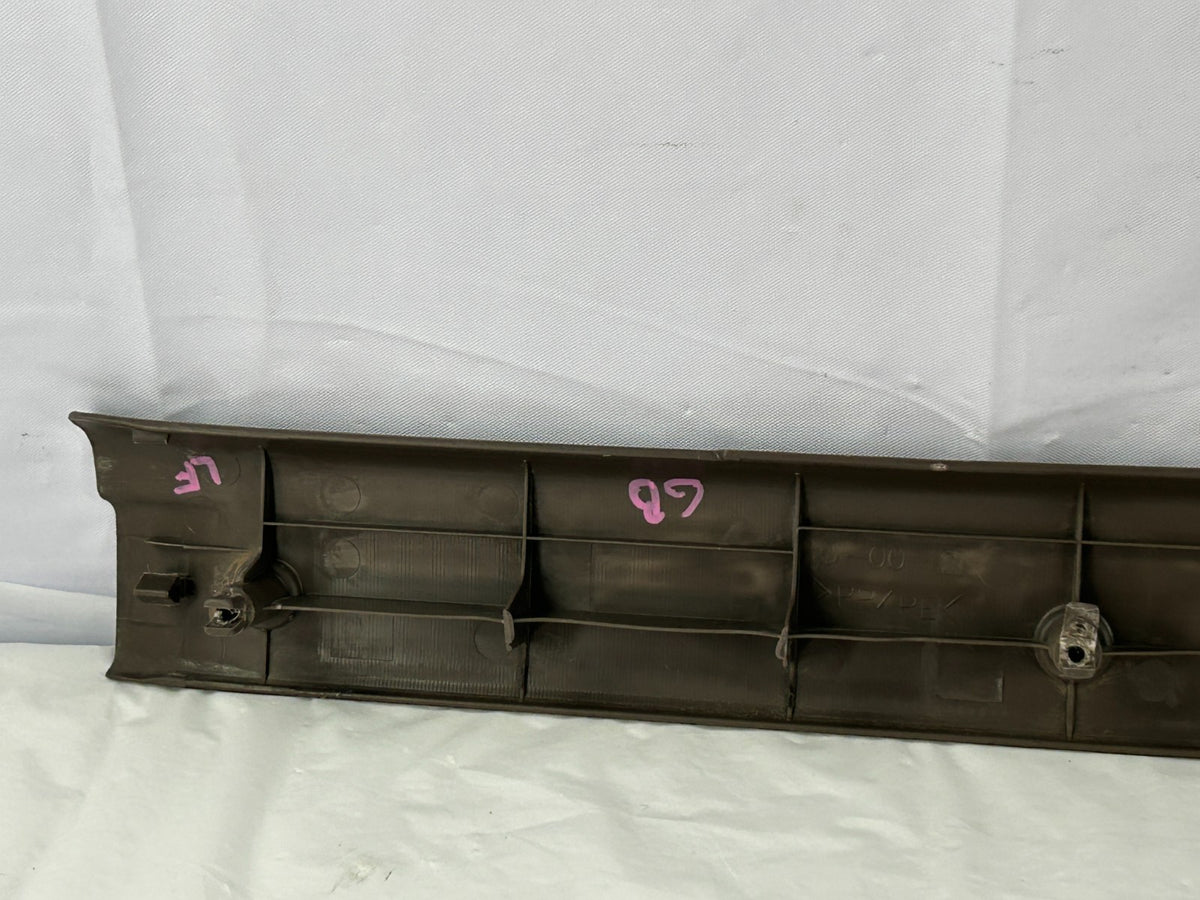 1996-2002 Toyota 4Runner Front Left Door Sill Scuff Plate Trim OEM 67914-35010