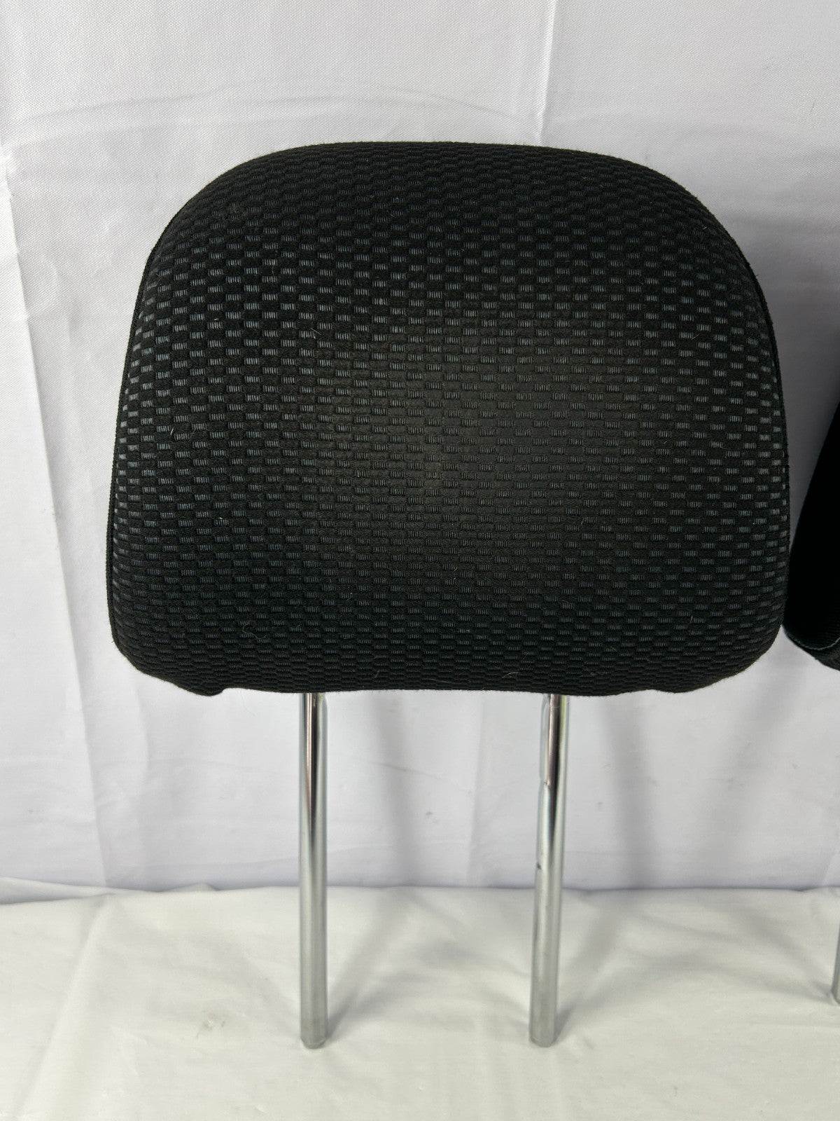 2015-2019 Subaru Outback Front Seats Headrest Set Black Cloth OEM 64061AL01AVH
