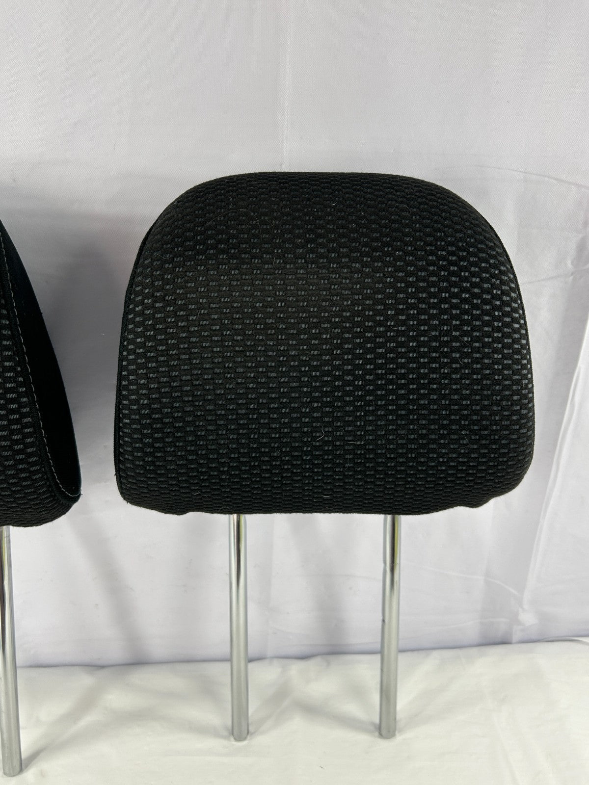 2015-2019 Subaru Outback Front Seats Headrest Set Black Cloth OEM 64061AL01AVH