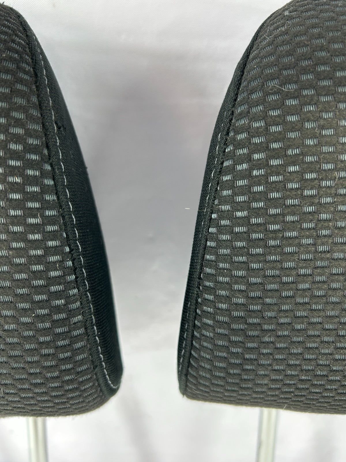2015-2019 Subaru Outback Front Seats Headrest Set Black Cloth OEM 64061AL01AVH
