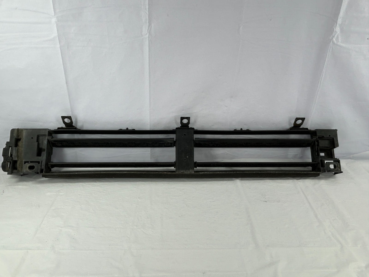 2015-2017 Subaru Outback Front Active Grille Air Shutter Assembly OEM 52811AL00B