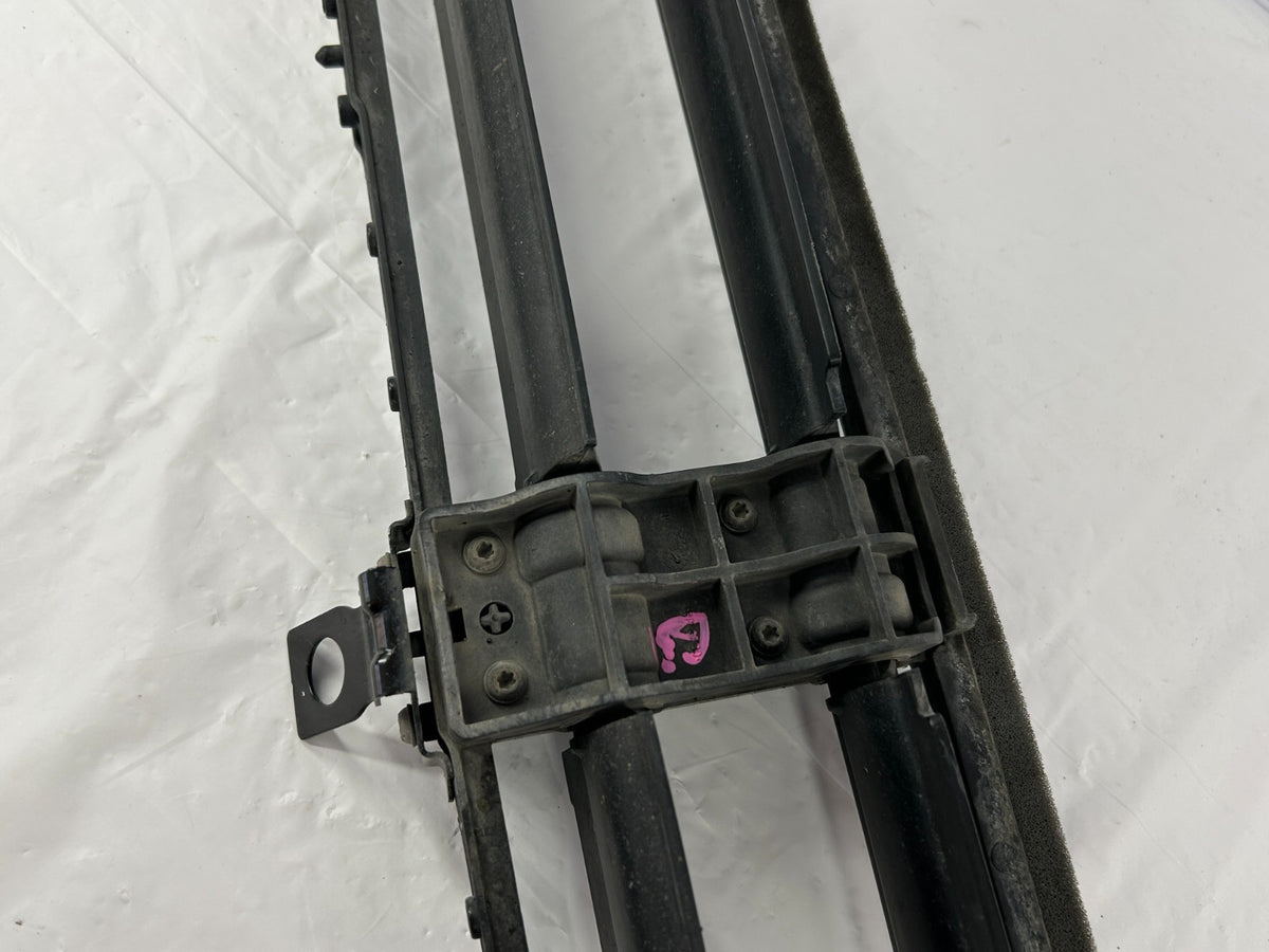 2015-2017 Subaru Outback Front Active Grille Air Shutter Assembly OEM 52811AL00B