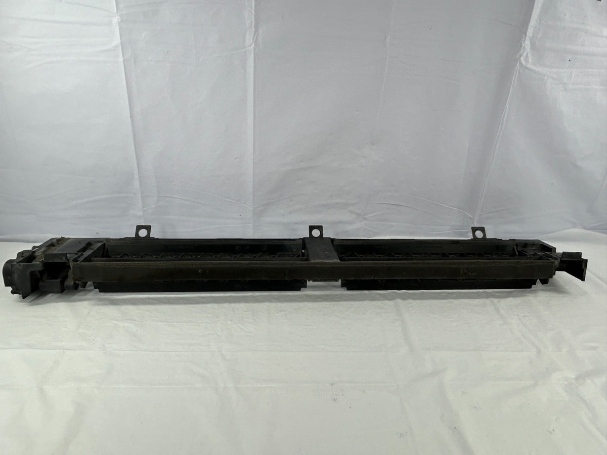 2015-2017 Subaru Outback Front Active Grille Air Shutter Assembly OEM 52811AL00B