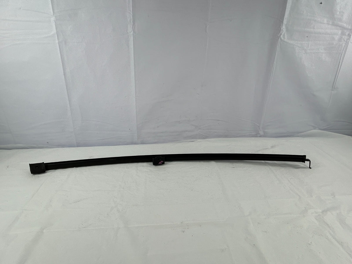 15-19 Subaru Outback Rear Right Door Window Partition Rail Channel OE 62240AL02A