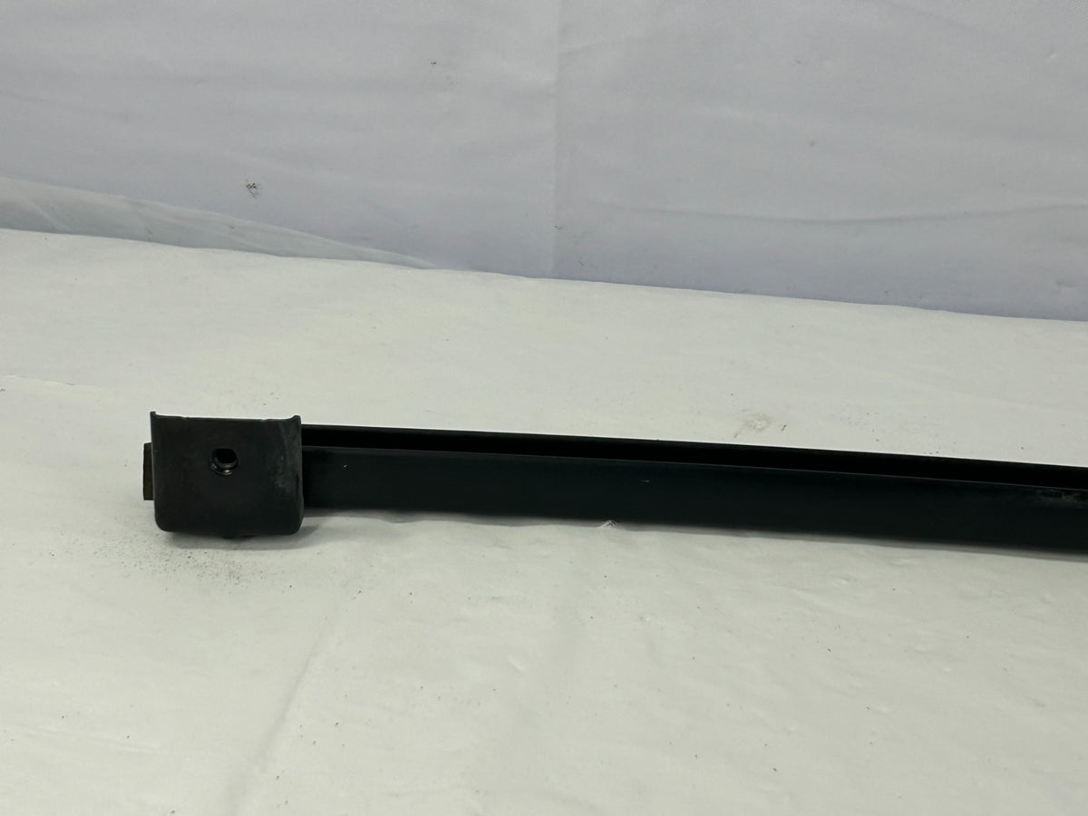 15-19 Subaru Outback Rear Right Door Window Partition Rail Channel OE 62240AL02A