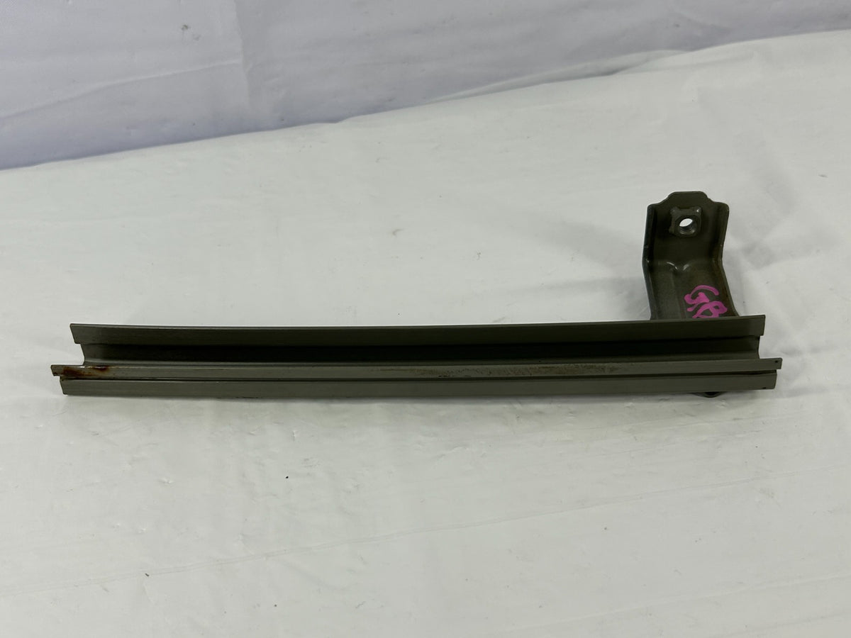 2015-2019 Subaru Outback Front Right Door Window Guide Channel OEM 61240AL00A9P