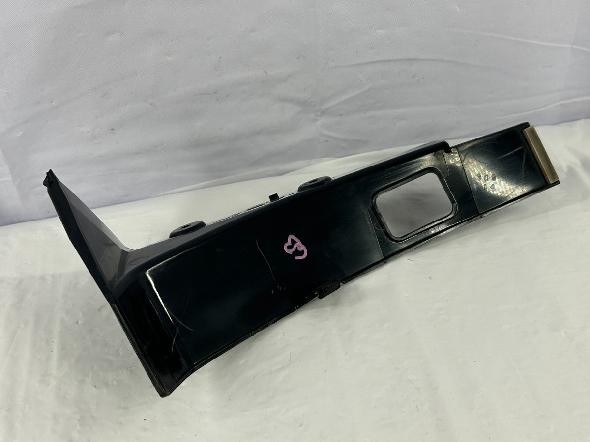 15-19 Subaru Outback Rear Left Side Outer Tail Light Trim Cover OEM 84953AL01A