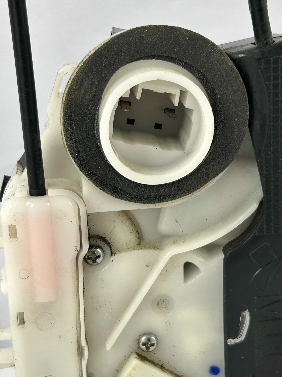 2015-2017 Subaru Outback Rear Right Side Door Lock Latch Actuator OEM 61035AL00A