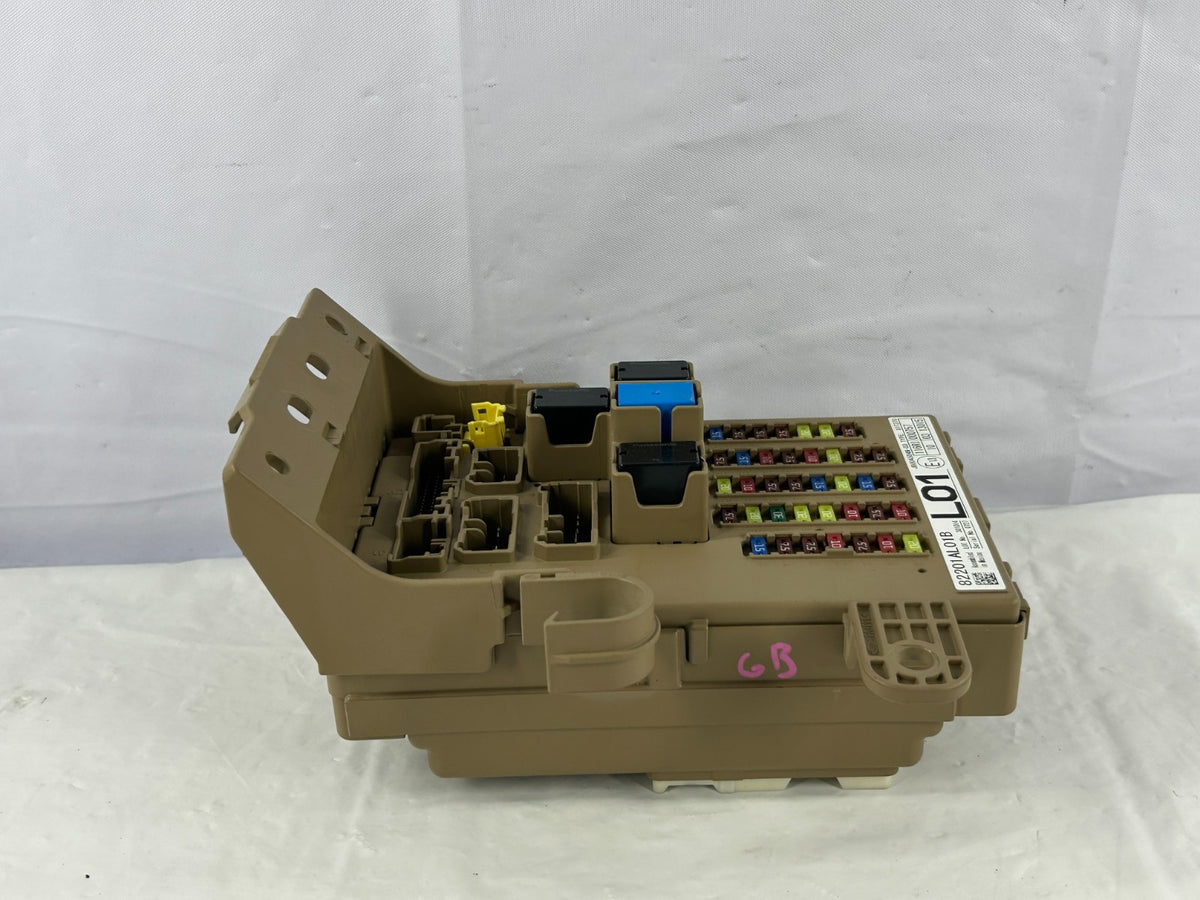 2015 Subaru Outback Junction Relay Cabin Fuse Joint Box Assembly OEM 82201AL01B