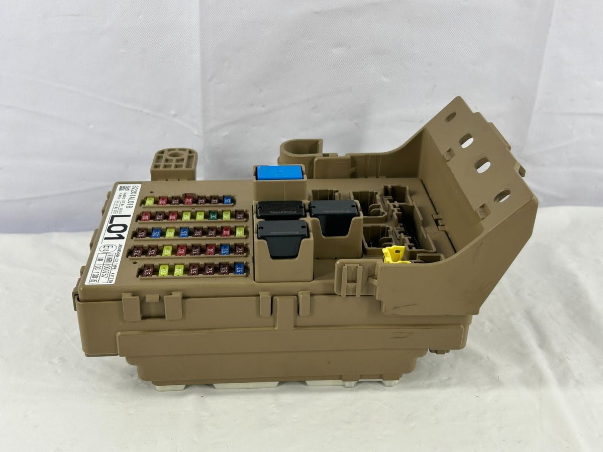 2015 Subaru Outback Junction Relay Cabin Fuse Joint Box Assembly OEM 82201AL01B
