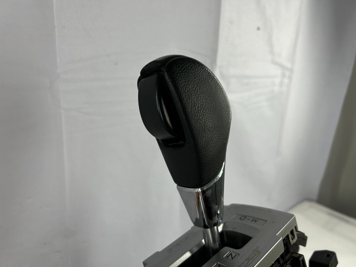 2015-2019 Subaru Outback Automatic Gear Shifter Lever Assembly OEM 35111AL00C