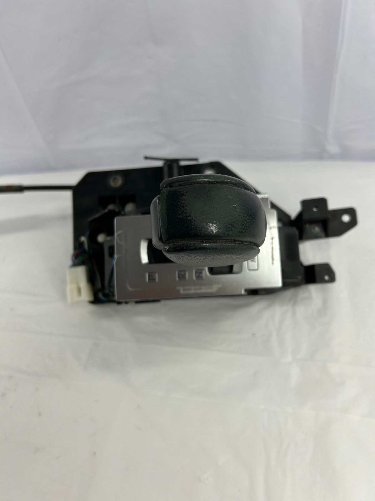 2015-2019 Subaru Outback Automatic Gear Shifter Lever Assembly OEM 35111AL00C