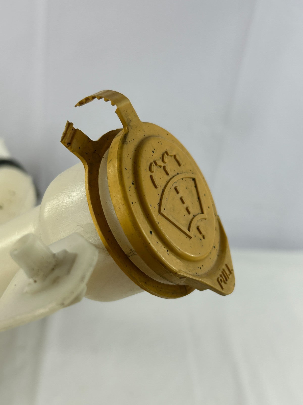 15-19 Subaru Outback Front Windshield Washer Fluid Reservoir Tank OEM 86631AL01A