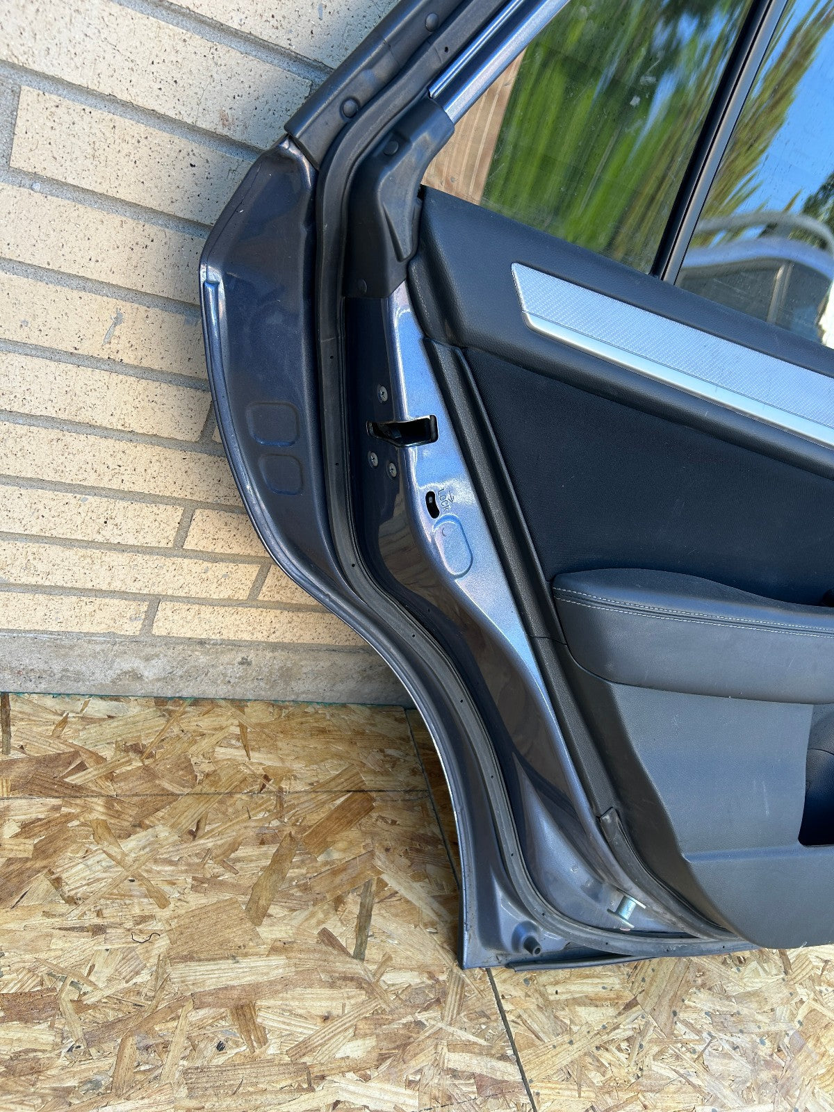 2015-2019 Subaru Outback Left Rear Door Shell Complete Blue H1C 60409AL03A9P