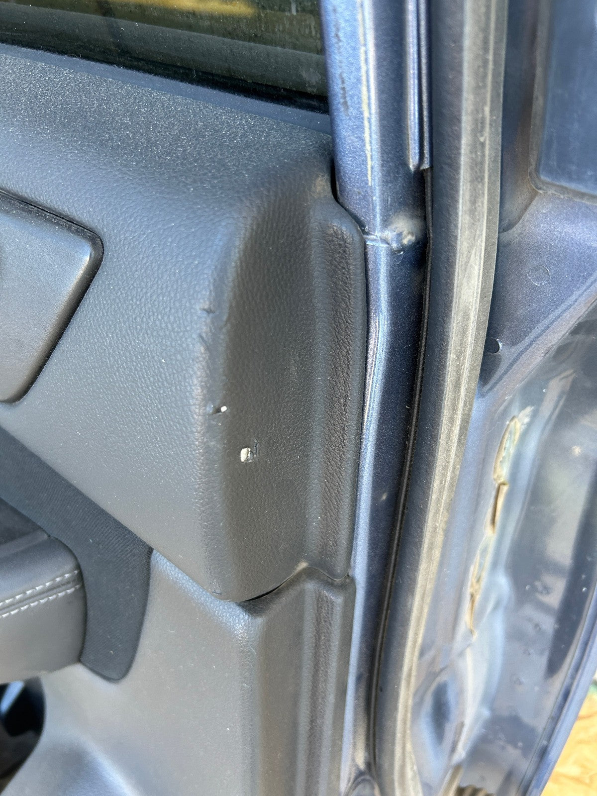 2015-2019 Subaru Outback Left Rear Door Shell Complete Blue H1C 60409AL03A9P