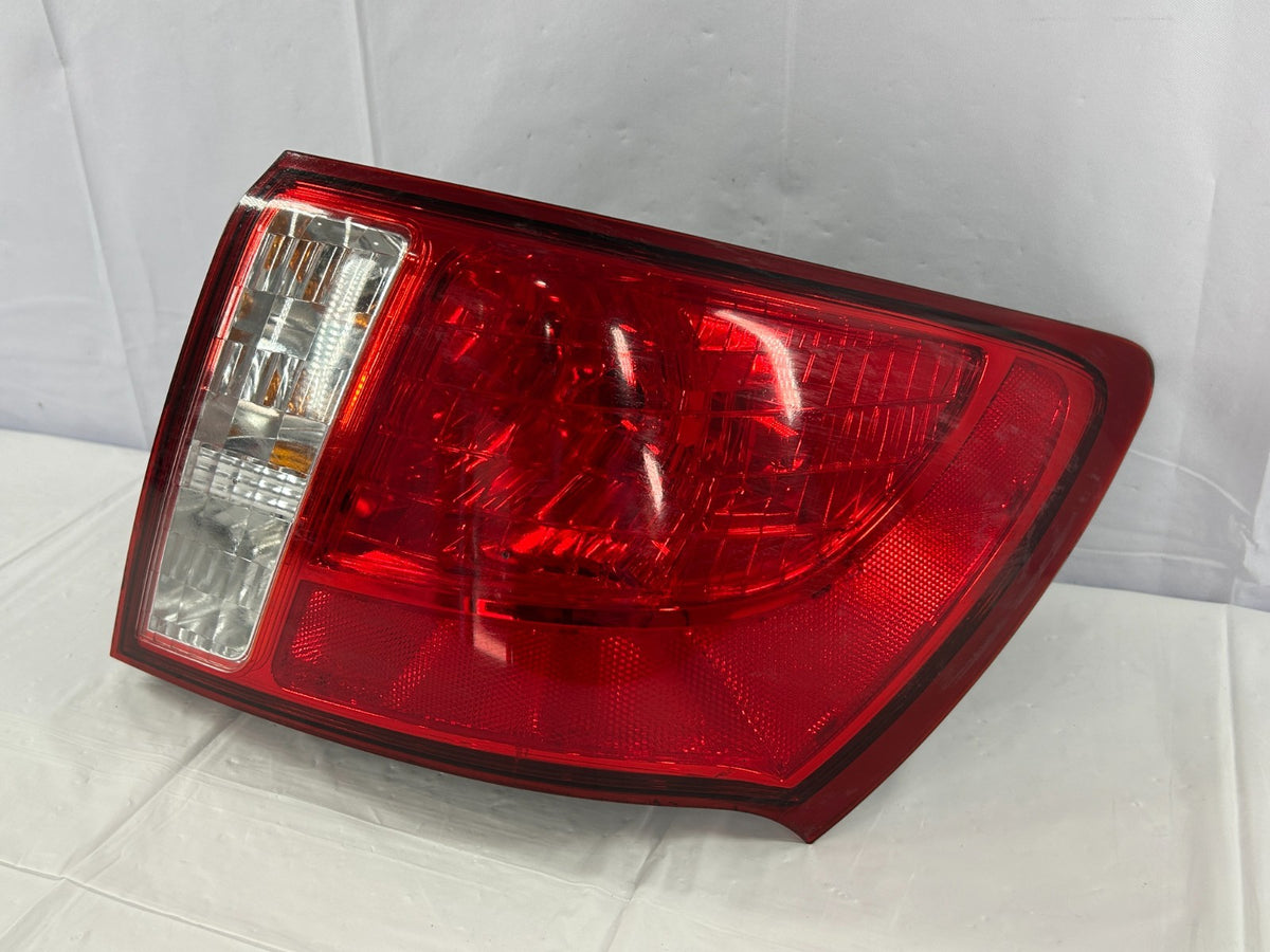 2008-2011 Subaru Impreza Sedan Rear Right Side Tail Light Lamp OEM 84912FG120