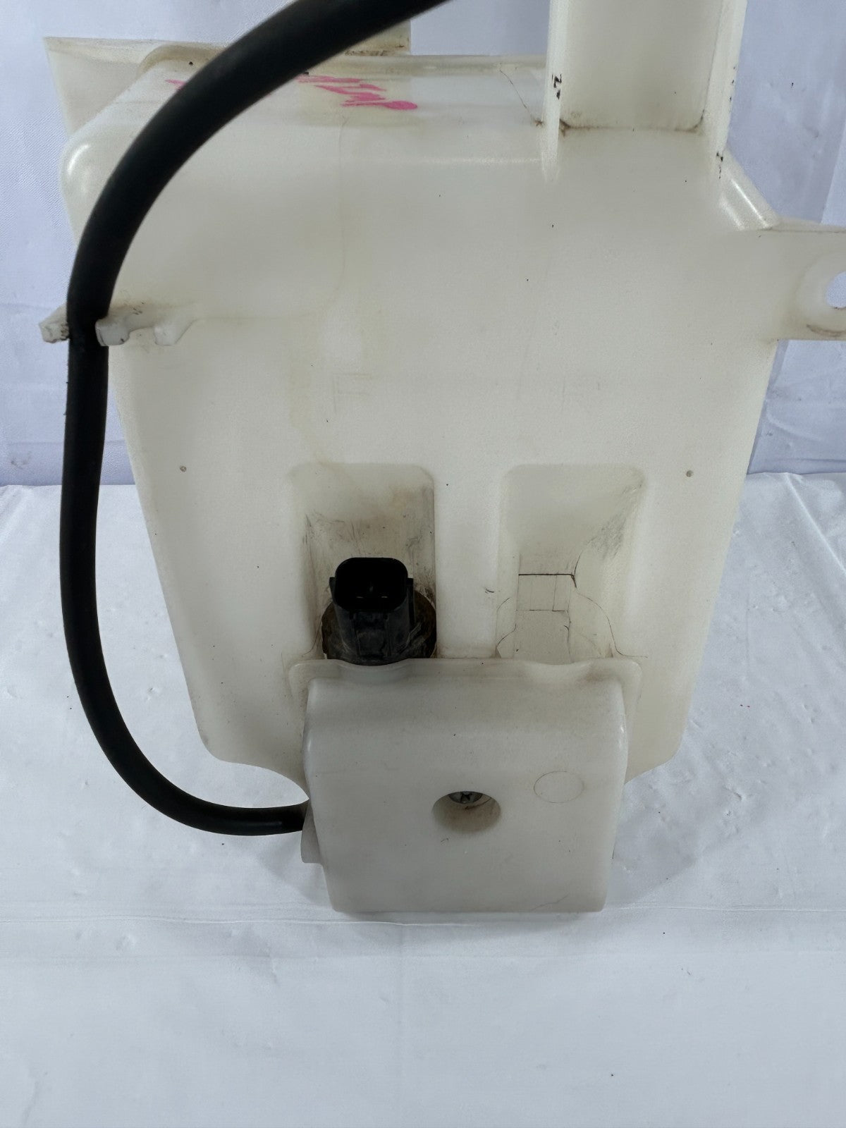 2008-2010 Subaru Impreza SEDAN Windshield Washer Reservoir Tank OEM 86631FG010