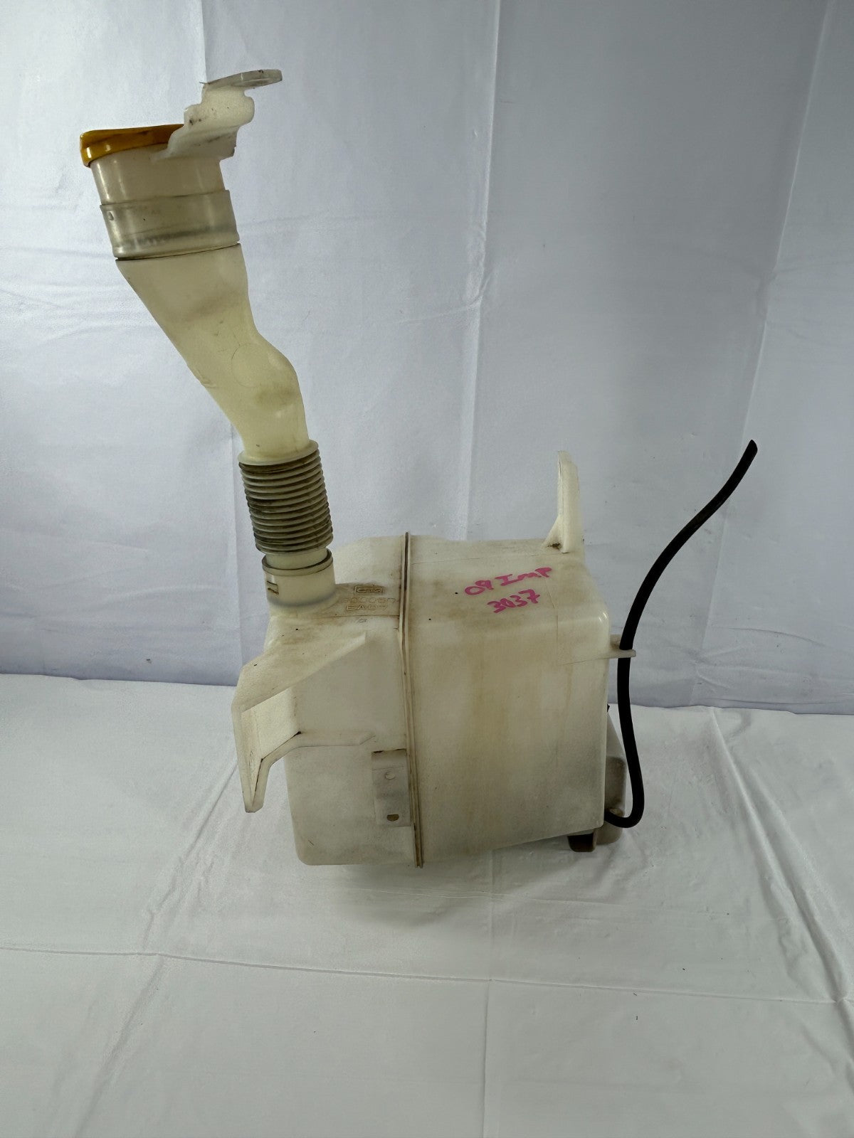 2008-2010 Subaru Impreza SEDAN Windshield Washer Reservoir Tank OEM 86631FG010