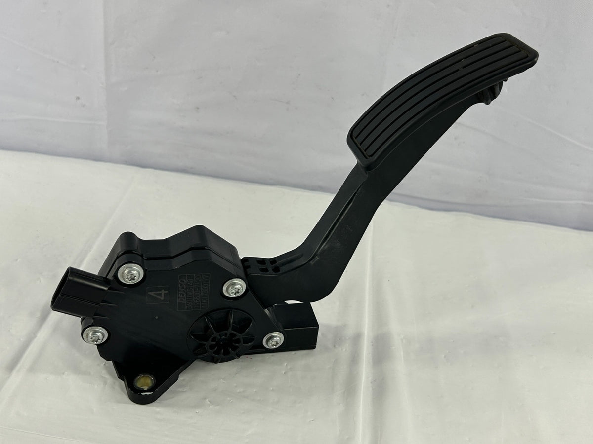 2008-2011 Subaru Impreza Accelerator Gas Pedal OEM 36010AG140