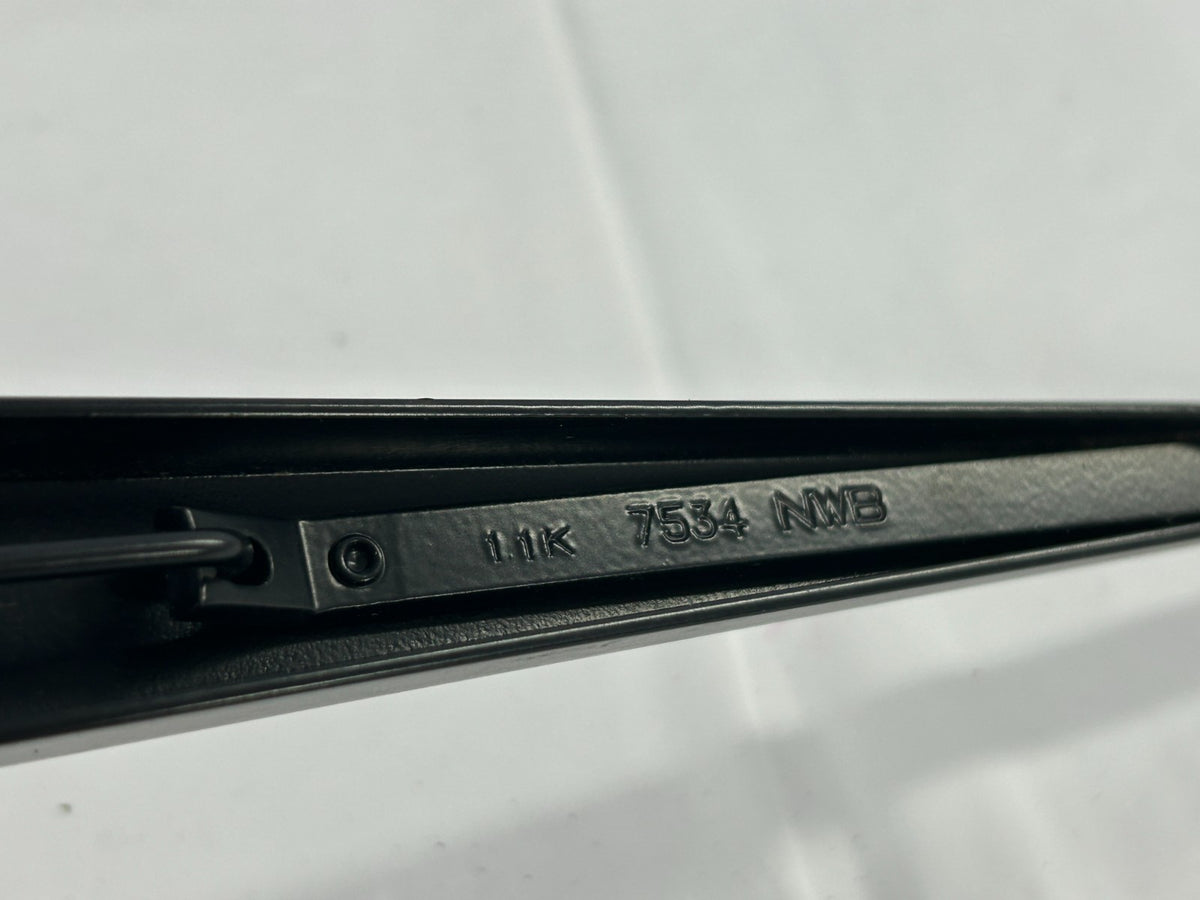 08-09 Subaru Impreza Front Right Passeger Windshield Wiper Arm OEM 86532FG060