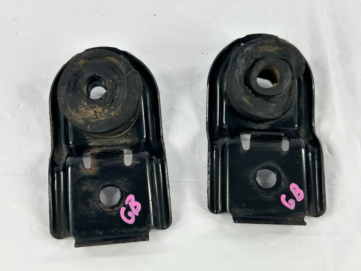 2008-2010 Subaru Impreza Upper Radiator Mount Bracket Set OEM 45124AG000