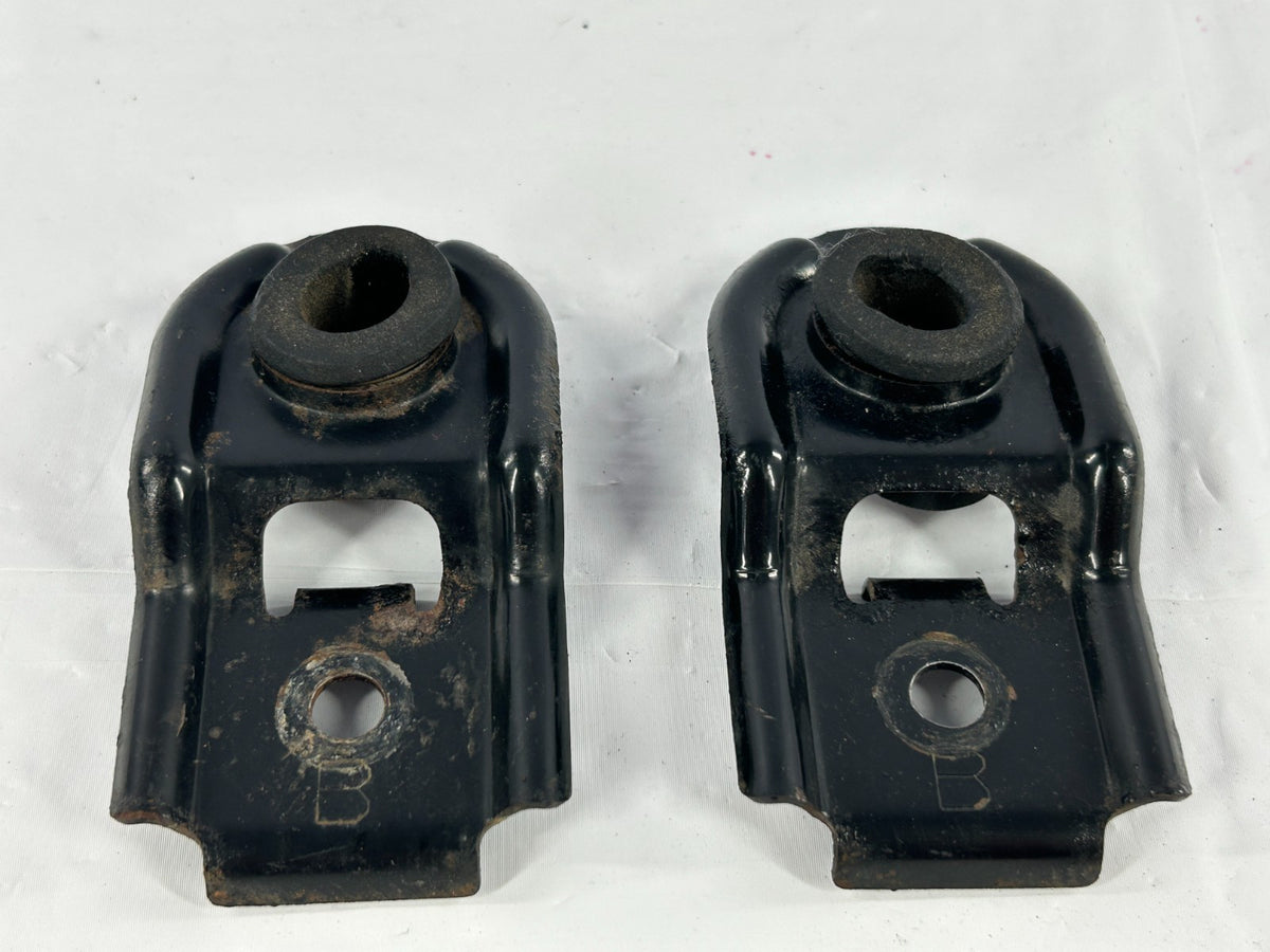 2008-2010 Subaru Impreza Upper Radiator Mount Bracket Set OEM 45124AG000