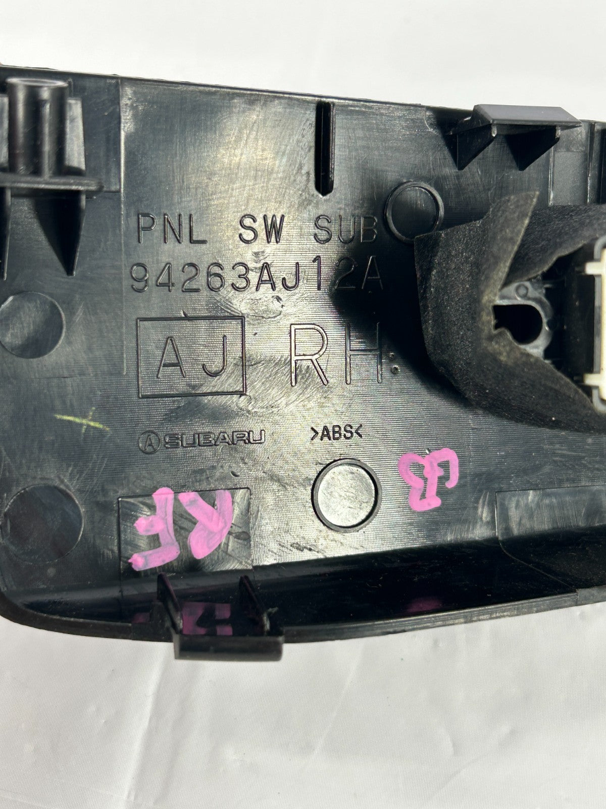 10-14 Subaru Outback Front Right Window Control Switch & Bezel OEM 94263AJ12A