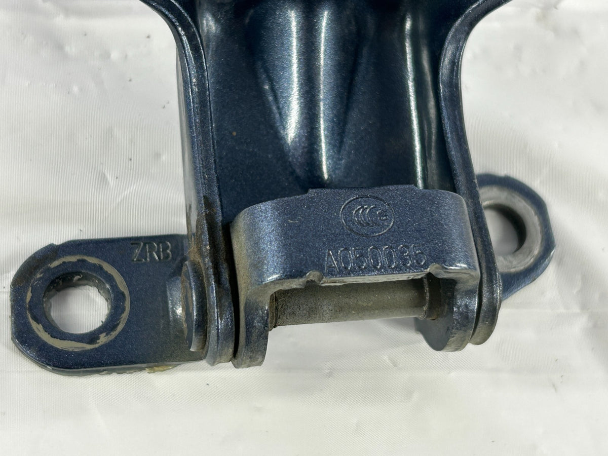 2013-2014 Subaru Outback Rear Left Upper & Lower Door Hinge Set OEM 60479AJ011