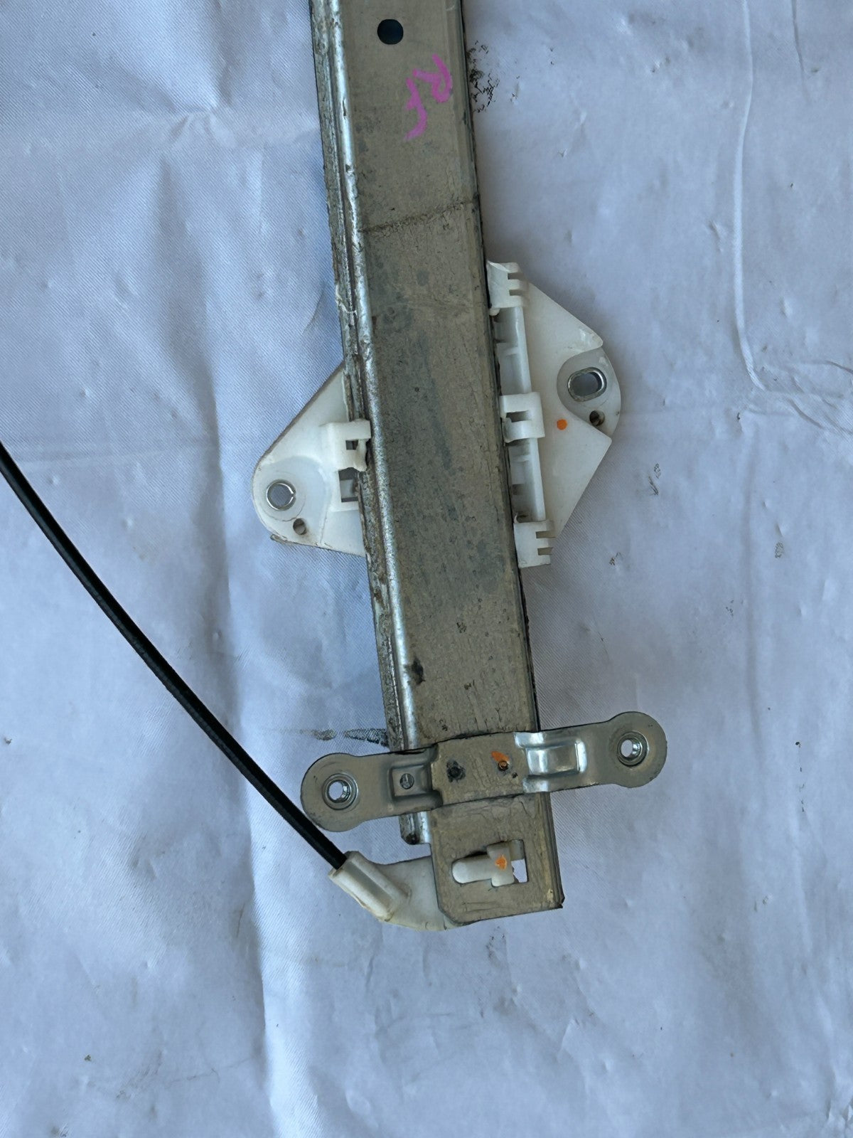 2010-2014 Subaru Outback Front Right Side Window Regulator Motor OEM 61041AJ00A