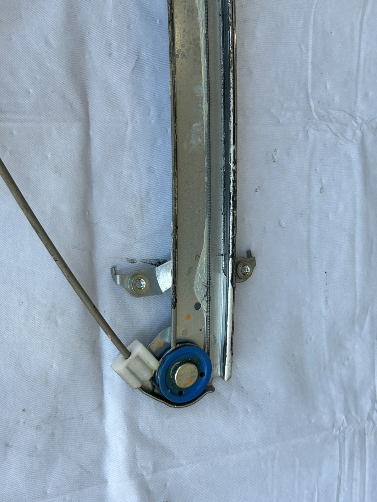 2010-2014 Subaru Outback Front Right Side Window Regulator Motor OEM 61041AJ00A