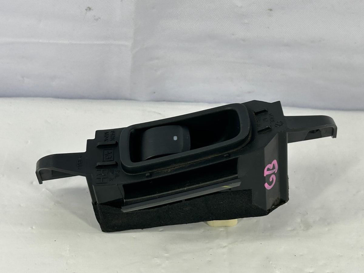 05-09 Subaru Outback Rear Right Side Power Window Control Switch OEM 83071AG04A