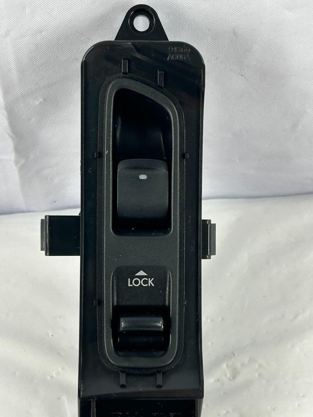 2005-2009 Subaru Outback Front Right Power Window Control Switch OEM 94266AG06A