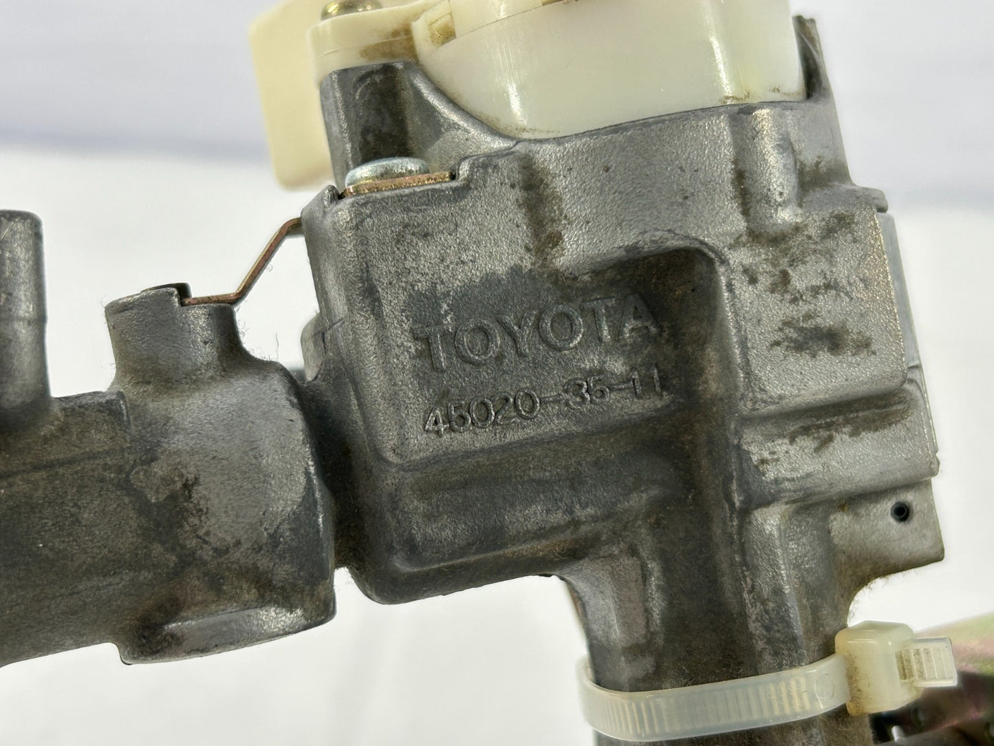 2003-2009 Toyota 4Runner Ignition Switch Lock Cylinder Assembly OEM 45280-35390