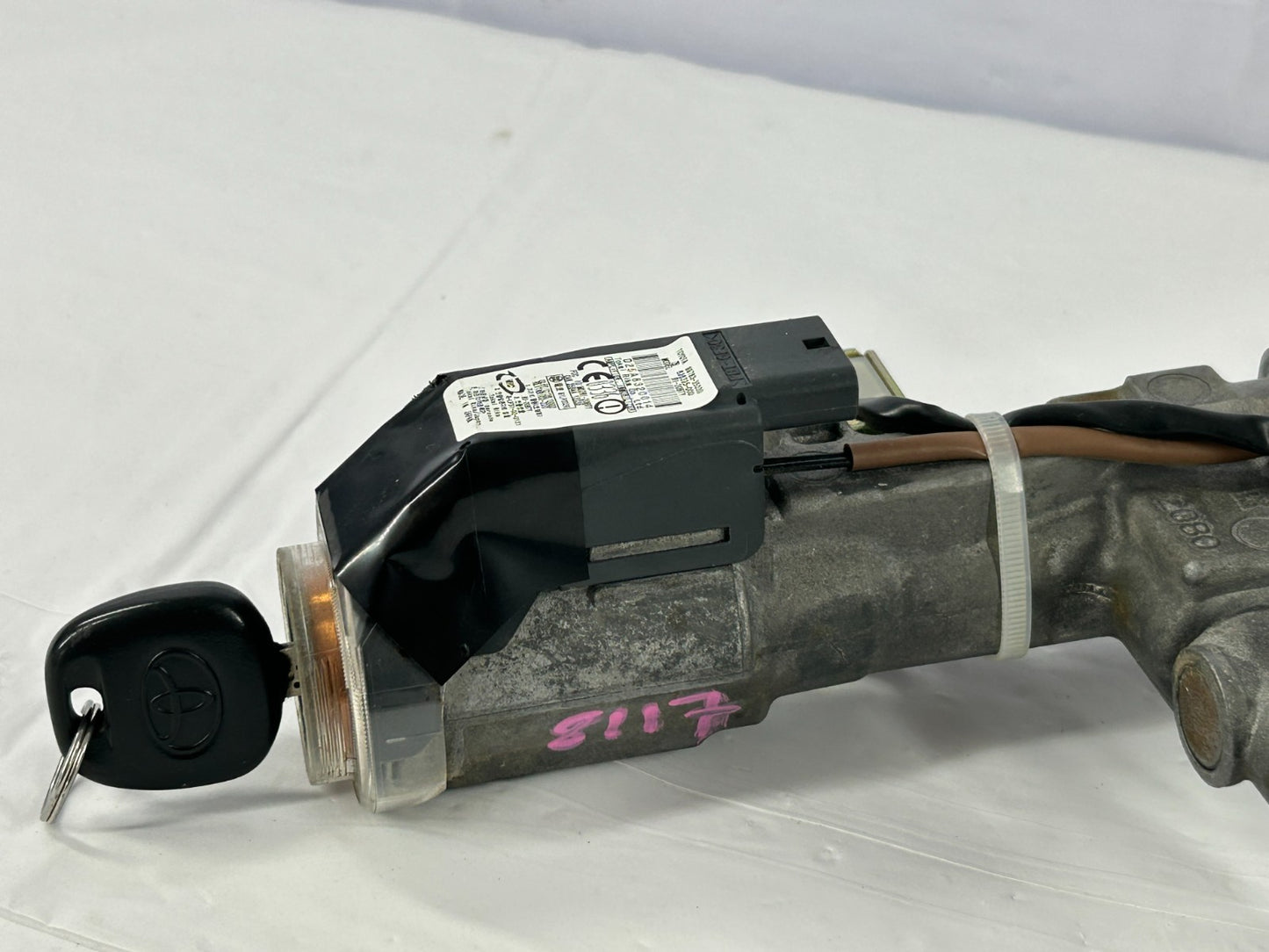 2003-2009 Toyota 4Runner Ignition Switch Lock Cylinder Assembly OEM 45280-35390