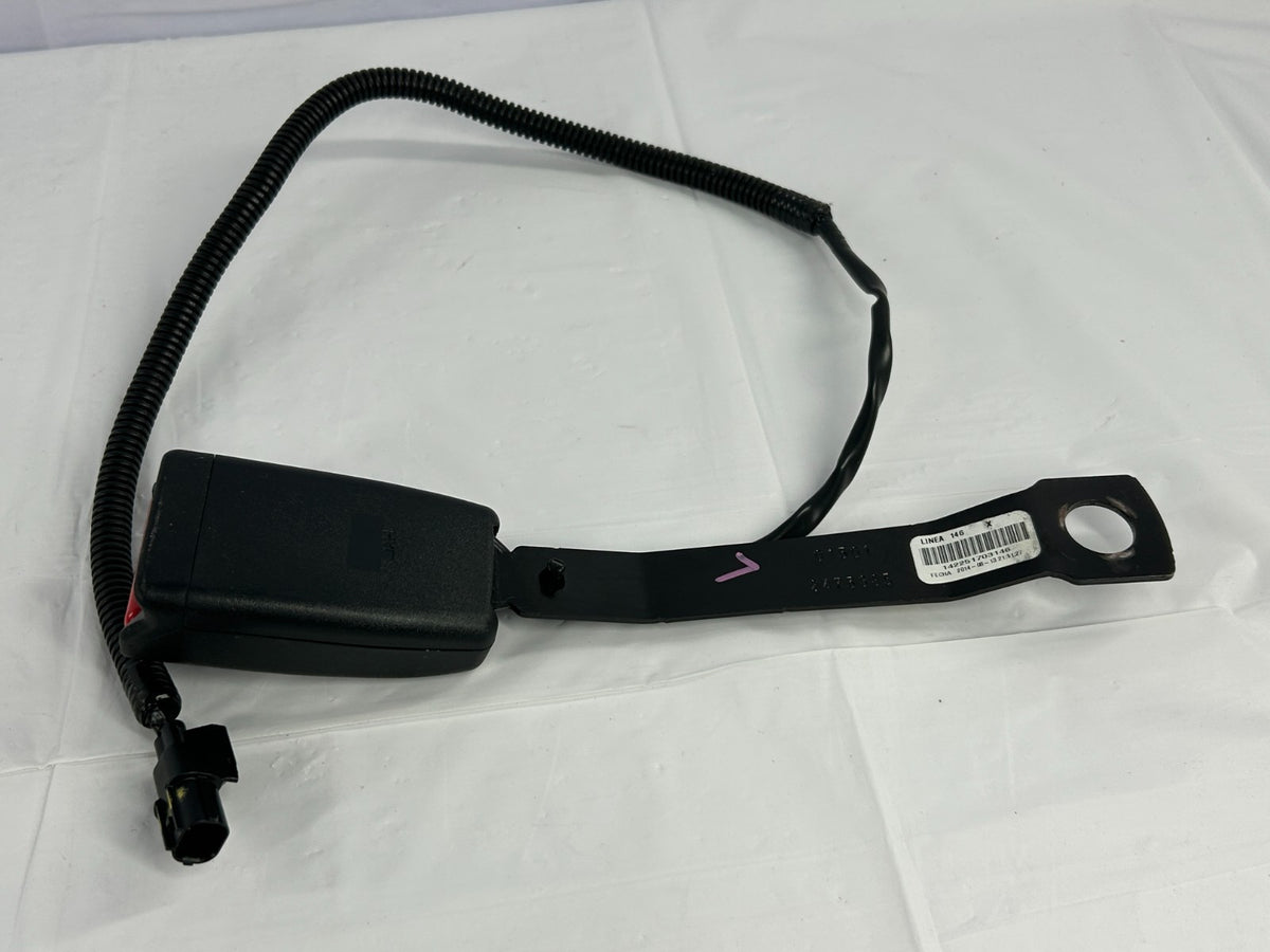 2015-2019 Subaru Outback Front Left Seat Belt Buckle Receiver OEM 64631AL01AVH