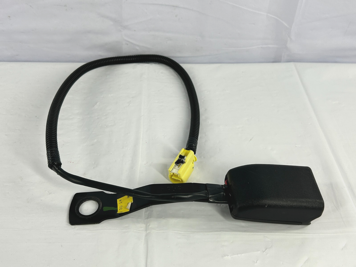2015-2019 Subaru Outback Front Right Seat Belt Buckle Receiver OEM 64631AL00AVH