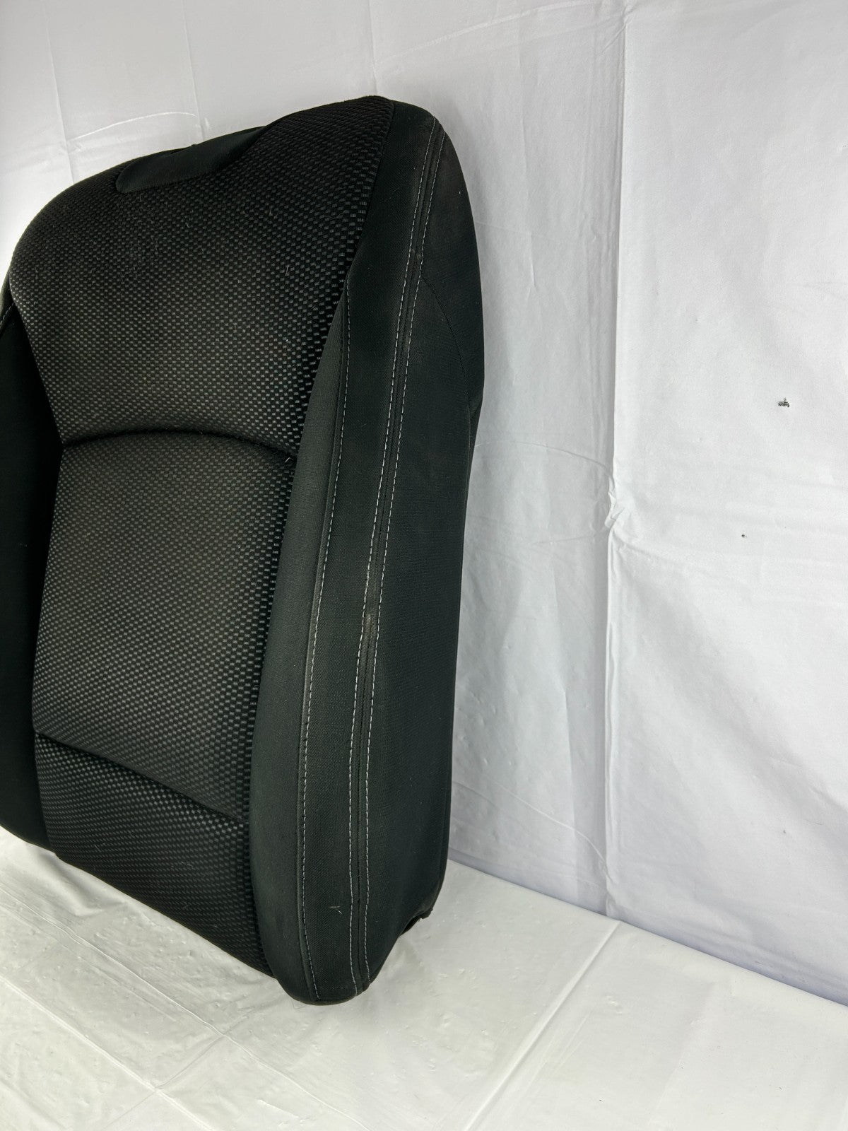 15-17 Subaru Outback Front Left Driver Seat Upper Back Cushion OEM 64150AL03AVH