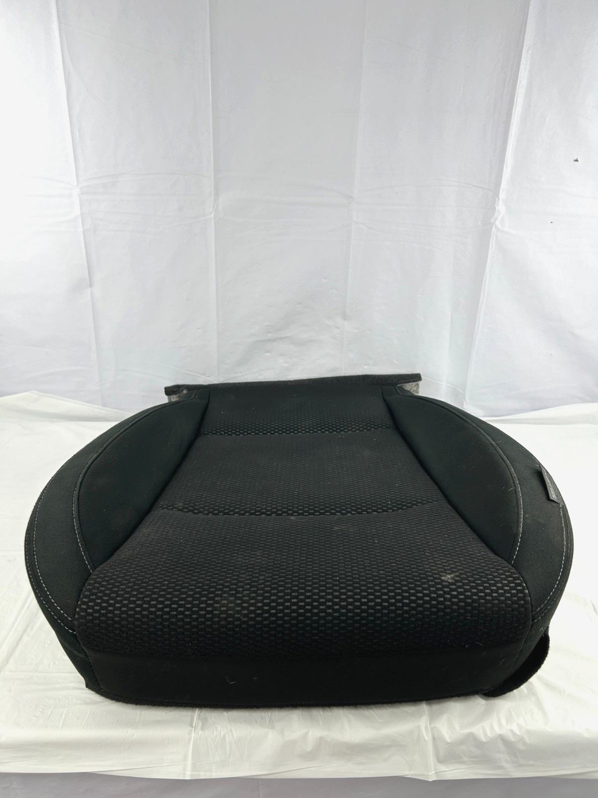 2015 Subaru Outback Front Right Passenger Seat Lower Cushion OEM 64140AL02AVH